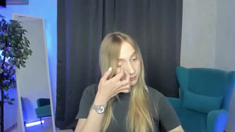 mellisadream online show from 10-04-25, 03:37