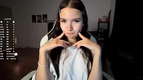 EVA online show from 10-31-25, 07:37