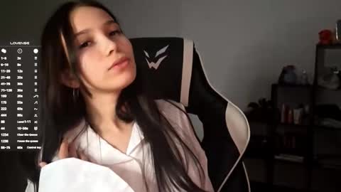 EVA online show from 11-06-25, 07:15