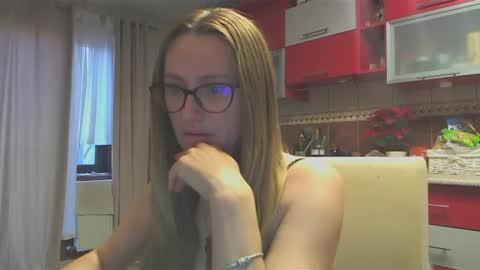 Melly online show from 01-16-25, 07:49