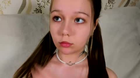 MelMooon online show from 02-14-26, 09:44