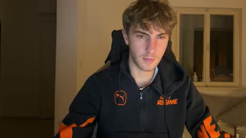 Snapshot of melodicass chatting on 11-07-25, 11:49 Melodicass online show from 11-07-25, 11:49