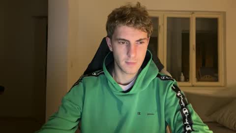 Snapshot of melodicass chatting on 12-02-25, 08:59 Melodicass online show from 12-02-25, 08:59