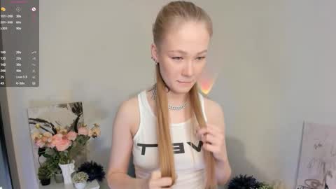 Snapshot of melodievejar chatting on 02-15-26, 04:09 melodievejar online show from 02-15-26, 04:09