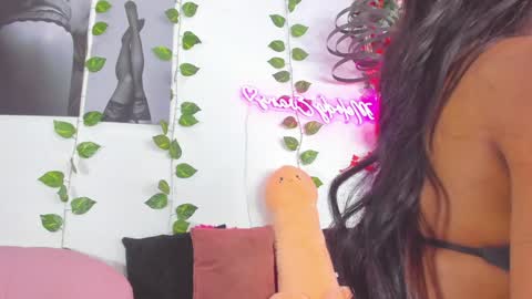 melody_evans_05 online show from 12-14-24, 12:44