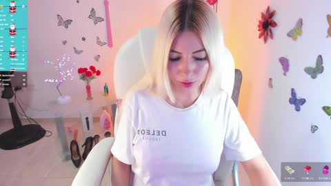 melody_starr online show from 12-29-24, 05:21