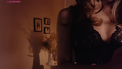 melody  online show from 01-12-25, 03:46