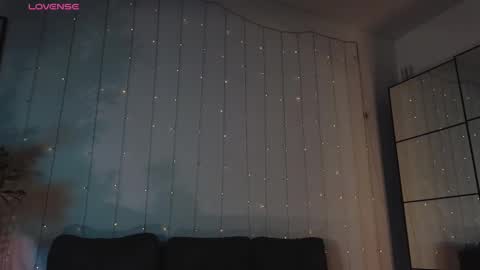 melody  online show from 02-09-25, 05:33