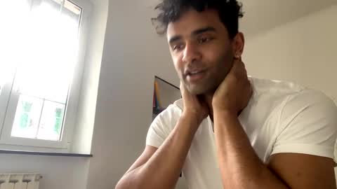 Snapshot of memnonleroy chatting on 03-10-25, 03:41 Memnon online show from 03-10-25, 03:41