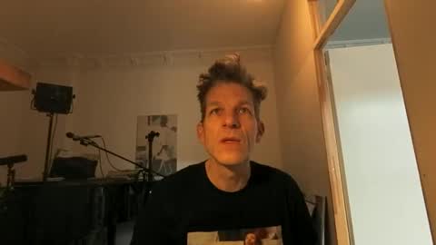 Snapshot of men2024again chatting on 02-27-25, 08:28 Andres online show from 02-27-25, 08:28