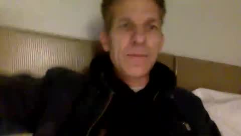 Snapshot of men2024again chatting on 11-11-25, 03:39 Andres online show from 11-11-25, 03:39