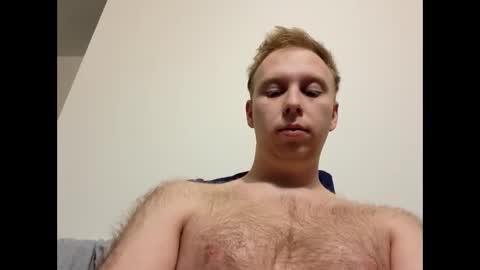 Snapshot of meow732 chatting on 10-19-25, 06:25 meow732 online show from 10-19-25, 06:25