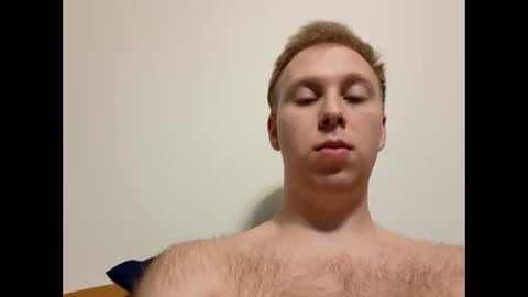 Snapshot of meow732 chatting on 10-21-25, 10:43 meow732 online show from 10-21-25, 10:43