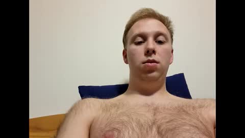 Snapshot of meow732 chatting on 10-24-25, 12:19 meow732 online show from 10-24-25, 12:19