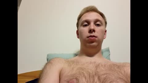 Snapshot of meow732 chatting on 10-26-25, 05:13 meow732 online show from 10-26-25, 05:13