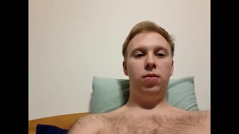 Snapshot of meow732 chatting on 11-06-25, 12:22 meow732 online show from 11-06-25, 12:22