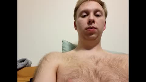 Snapshot of meow732 chatting on 11-20-25, 02:01 meow732 online show from 11-20-25, 02:01