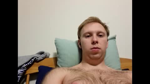 Snapshot of meow732 chatting on 11-23-25, 07:52 meow732 online show from 11-23-25, 07:52