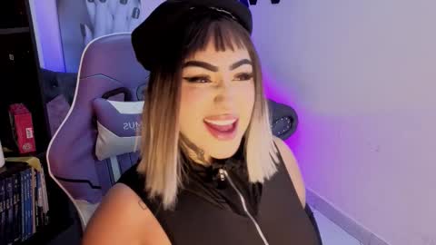 Aruz online show from 02-11-26, 01:21