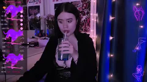 meow marie online show from 10-28-25, 10:12