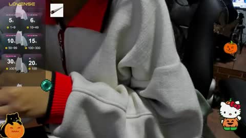 Valentina  online show from 10-17-25, 08:33