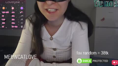 Snapshot of meowcatlove chatting on 02-06-25, 08:34 meowcatlove online show from 02-06-25, 08:34