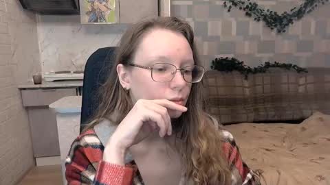 Snapshot of meowcr chatting on 10-12-25, 11:15 meowcr online show from 10-12-25, 11:15