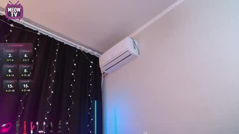 meowkami online show from 02-21-26, 01:50