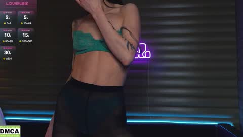 Snapshot of meowluv chatting on 11-13-25, 07:13 NIKKY STIVE Every day from 1000 to 200 EST time. online show from 11-13-25, 07:13