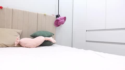 Snapshot of meowmacitoo chatting on 01-14-26, 11:38 meowmacitoo online show from 01-14-26, 11:38