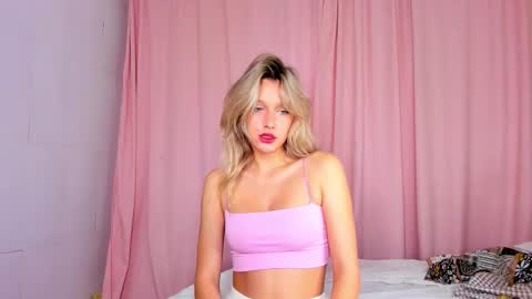 Snapshot of meowthlilu chatting on 11-13-25, 03:27 Lilu online show from 11-13-25, 03:27