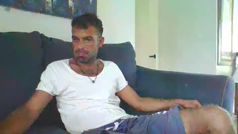 Mercedes190d online show from 10-07-25, 04:59