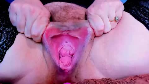 SOPHIE is the queen of squirt online show from 02-22-25, 08:09