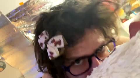 Snapshot of merelyalover chatting on 12-27-24, 03:59 gurlnips online show from 12-27-24, 03:59