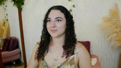 Snapshot of merida_bell18 chatting on 09-12-25, 10:32 Merida Bell online show from 09-12-25, 10:32