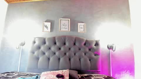 Snapshot of meridalane chatting on 09-29-25, 01:33 meridalane online show from 09-29-25, 01:33