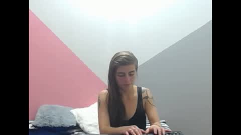 Snapshot of merily_duff chatting on 11-06-25, 07:04 MERILY online show from 11-06-25, 07:04