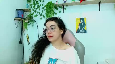 Liah online show from 10-06-25, 01:41
