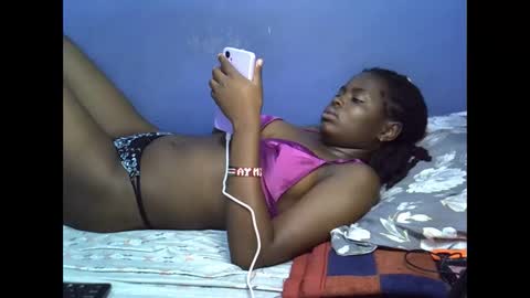 Snapshot of merlin_queen chatting on 11-28-25, 06:43 merlin_queen online show from 11-28-25, 06:43