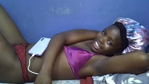 Snapshot of merlin_queen chatting on 12-01-25, 06:57 merlin_queen online show from 12-01-25, 06:57