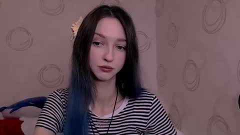 mermaidvibestides online show from 11-09-25, 09:24