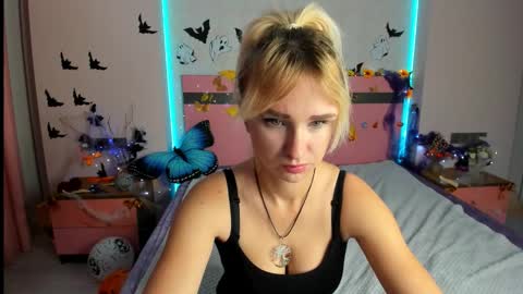 merymidnight online show from 10-24-25, 06:21