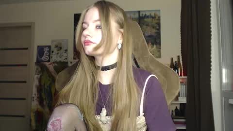 Snapshot of metacatharsis chatting on 02-19-26, 03:41 Eva online show from 02-19-26, 03:41