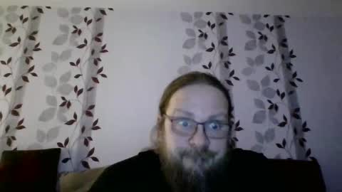 Snapshot of metallbuddy chatting on 01-12-25, 06:38 ask me online show from 01-12-25, 06:38