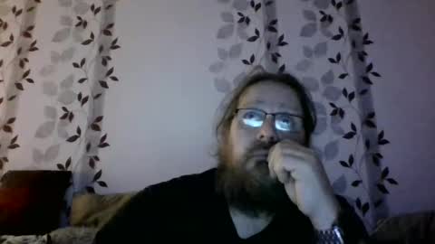 Snapshot of metallbuddy chatting on 03-09-25, 05:49 ask me online show from 03-09-25, 05:49