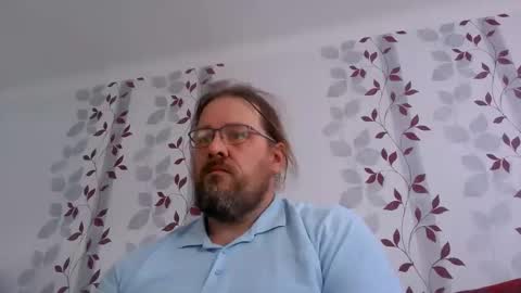 Snapshot of metallbuddy chatting on 10-21-25, 12:17 ask me online show from 10-21-25, 12:17