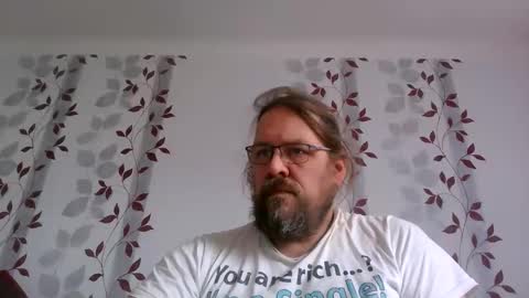 Snapshot of metallbuddy chatting on 11-08-25, 10:15 ask me online show from 11-08-25, 10:15