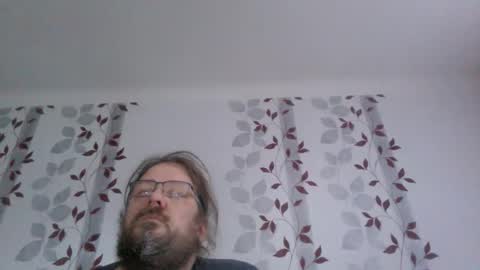 Snapshot of metallbuddy chatting on 11-21-25, 07:18 ask me online show from 11-21-25, 07:18