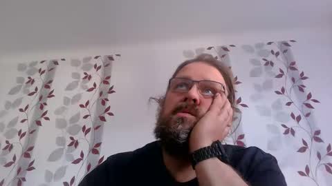 Snapshot of metallbuddy chatting on 11-23-25, 12:27 ask me online show from 11-23-25, 12:27