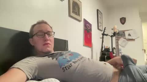 Snapshot of metallica92786 chatting on 01-14-25, 03:32 metallica92786 online show from 01-14-25, 03:32
